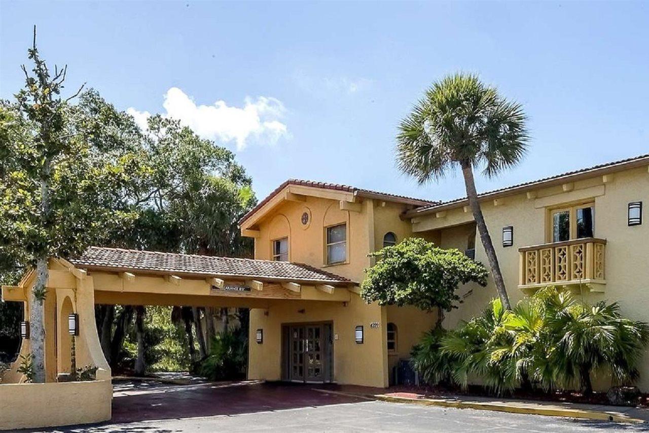 Red Roof Inn Tampa Bay - St. Petersburg Dış mekan fotoğraf