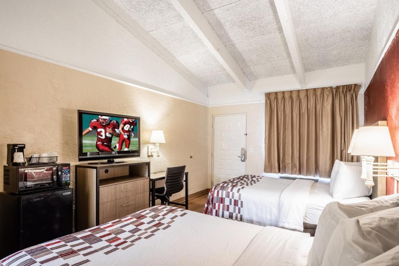 Red Roof Inn Tampa Bay - St. Petersburg Dış mekan fotoğraf