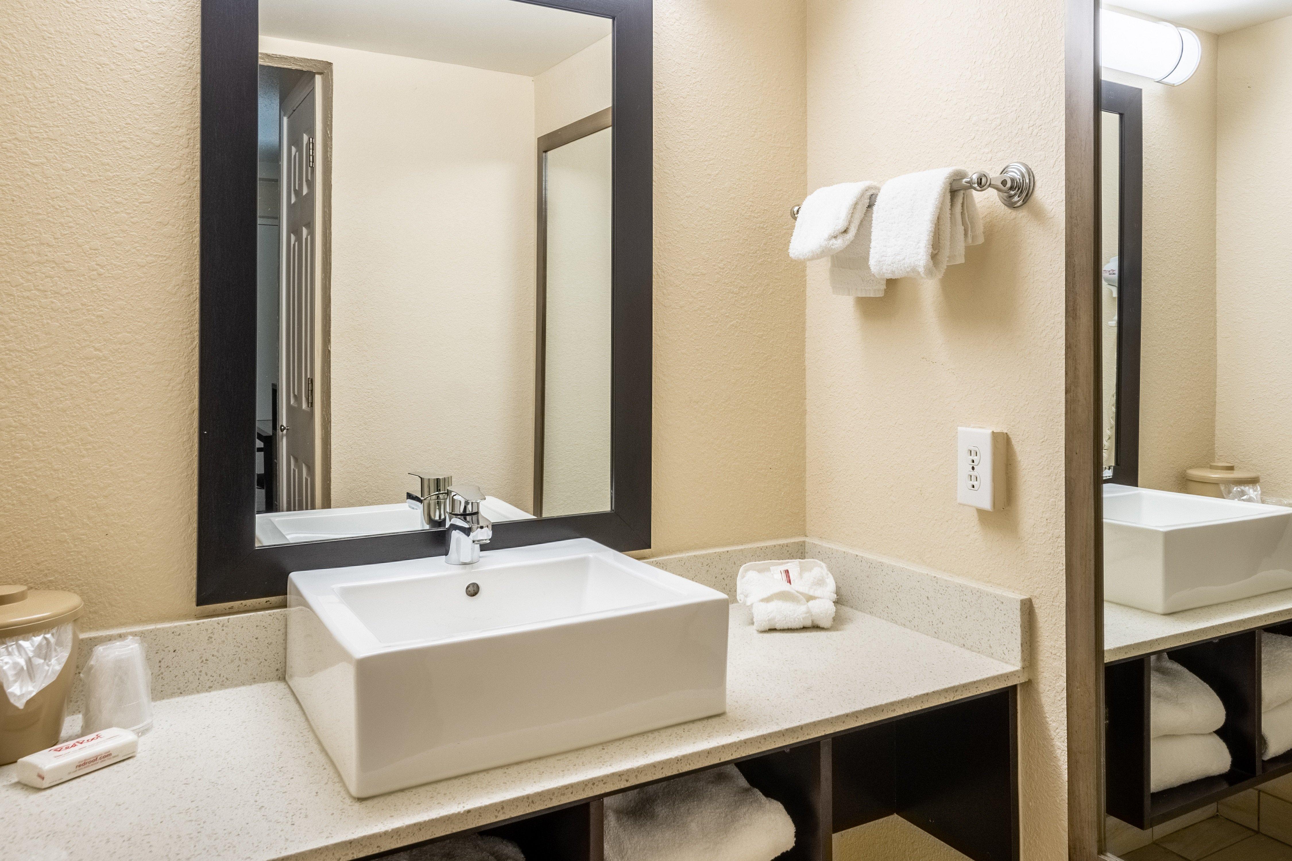 Red Roof Inn Tampa Bay - St. Petersburg Dış mekan fotoğraf